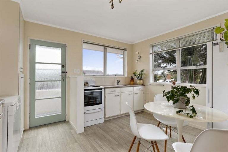 Photo of property in 1/23 Poinsettia Place, Henderson, Auckland, 0610
