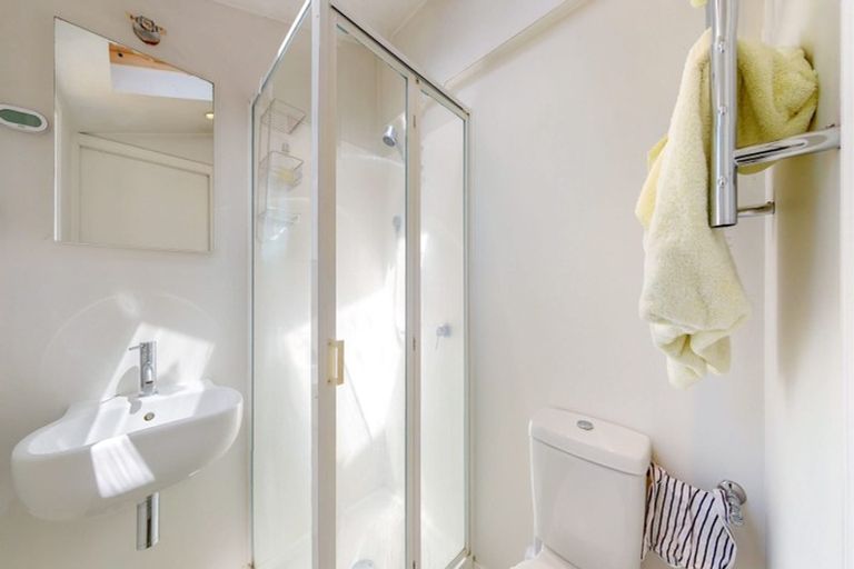 Photo of property in 11 Wright Street, Mount Cook, Wellington, 6021