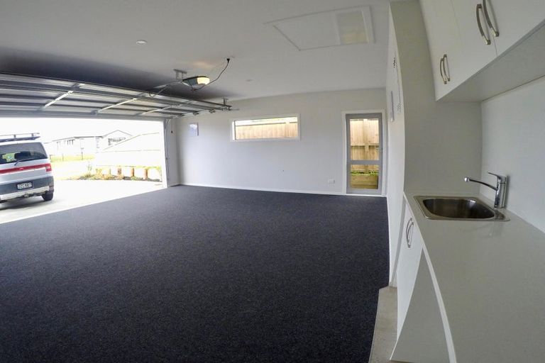 Photo of property in 10 Tilly Lane, Huapai, Kumeu, 0810