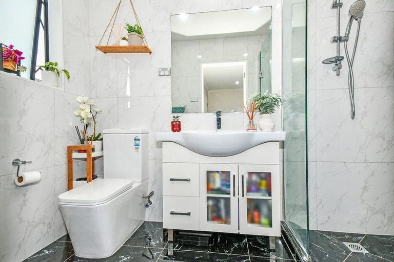 Photo of property in 76 Carruth Road, Papatoetoe, Auckland, 2025