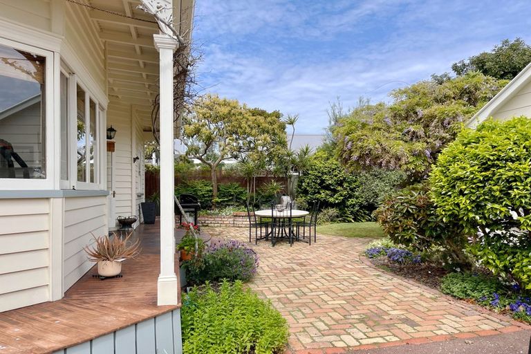 Photo of property in 7 Grahame Street, Devonport, Auckland, 0624