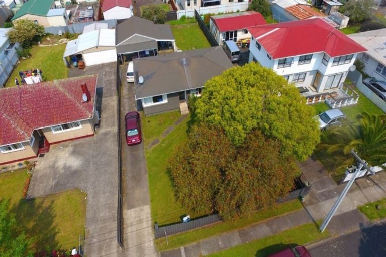 Photo of property in 7 Kairanga Street, Mangere East, Auckland, 2024