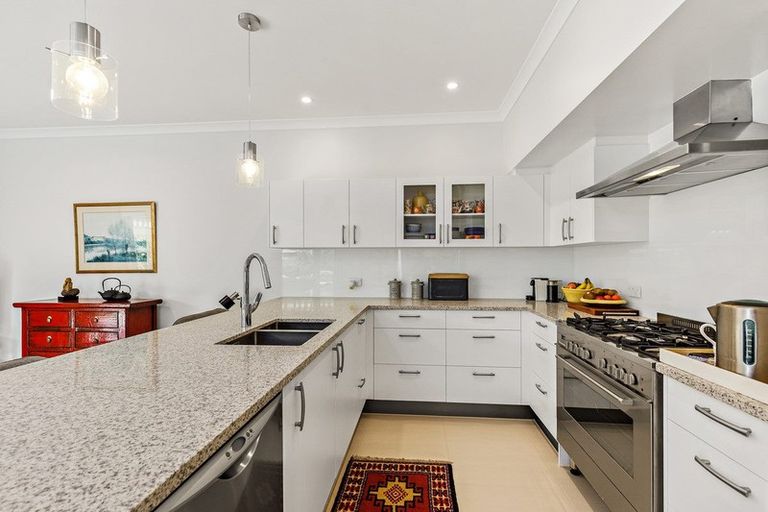 Photo of property in 6 Kensington Drive, Orewa, 0931