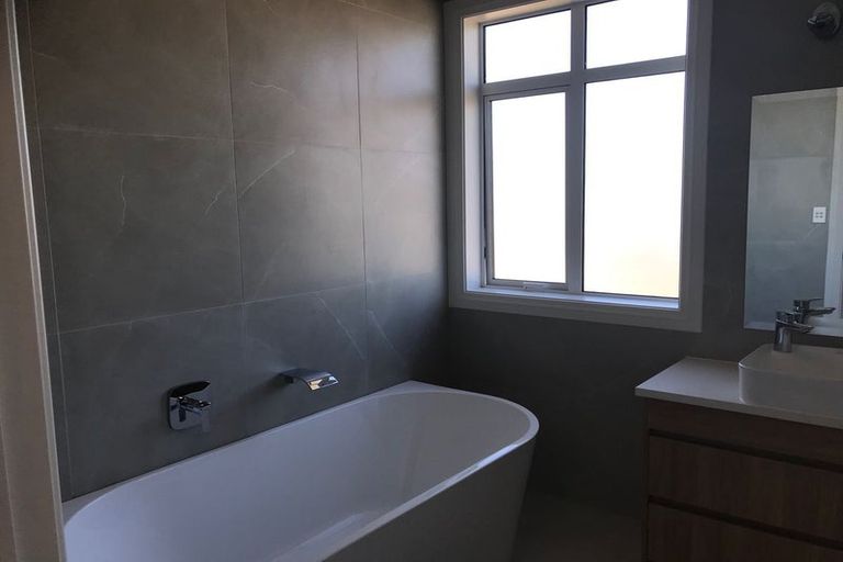 Photo of property in 111 Liberty Crescent, Beachlands, Auckland, 2018