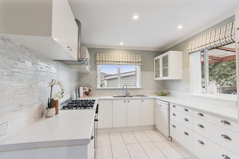 Photo of property in 197a Main North Road, Redwood, Christchurch, 8051