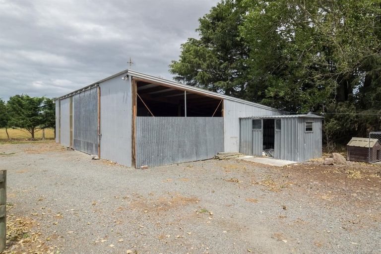Photo of property in 261 Rakaia Barrhill Methven Road, Rakaia, 7784
