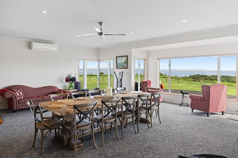 Photo of property in 337d Clarks Beach Road, Clarks Beach, Pukekohe, 2679