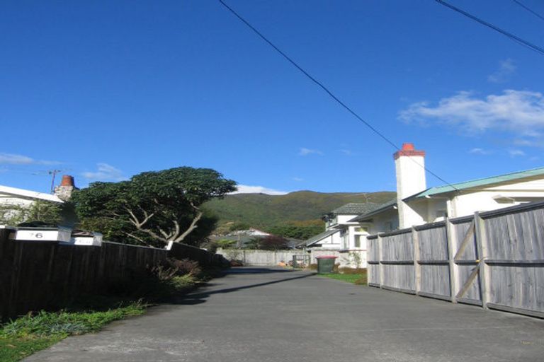 Photo of property in 1/76 Trafalgar Street, Waterloo, Lower Hutt, 5011