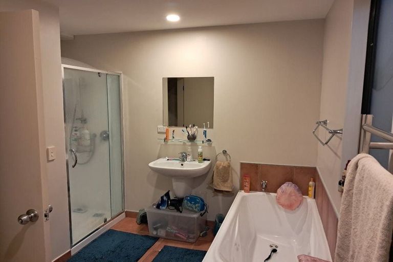 Photo of property in 1 Lydia Way, Karori, Wellington, 6012