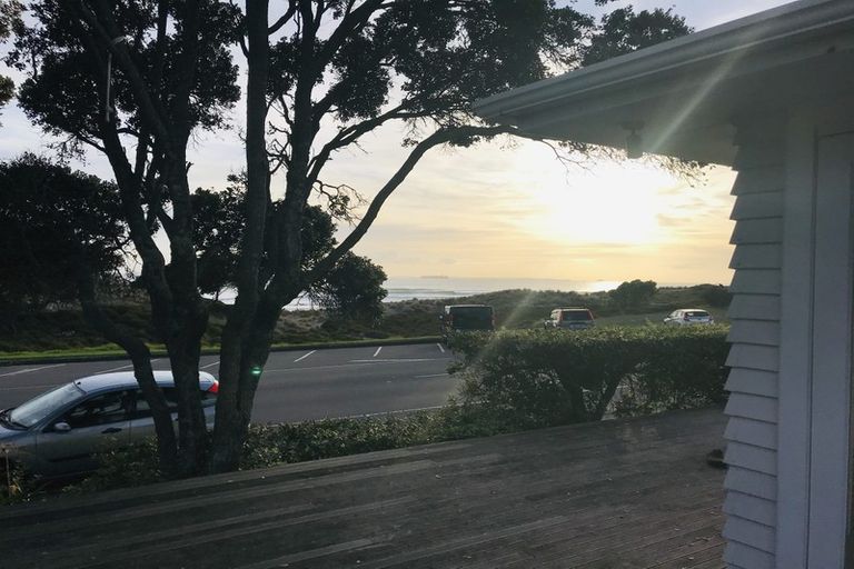 Photo of property in 201 Marine Parade, Mount Maunganui, 3116