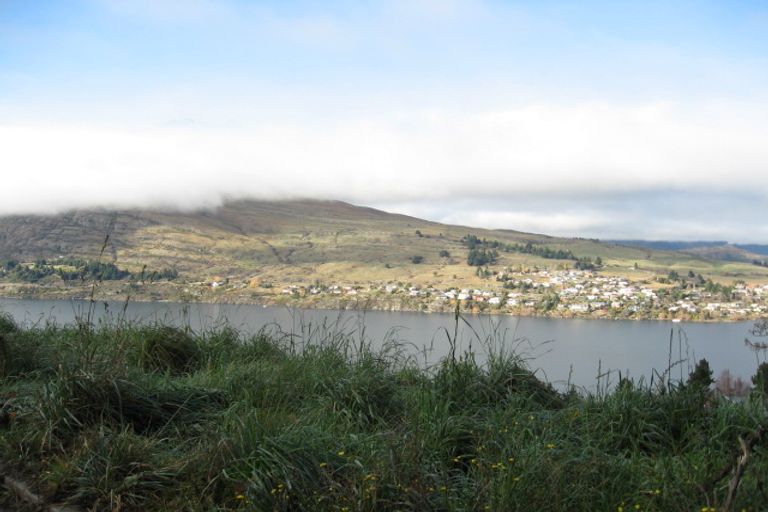 Photo of property in 3 Conifer Lane, Queenstown, 9300