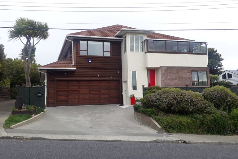 Photo of property in 54 Izard Road, Khandallah, Wellington, 6035