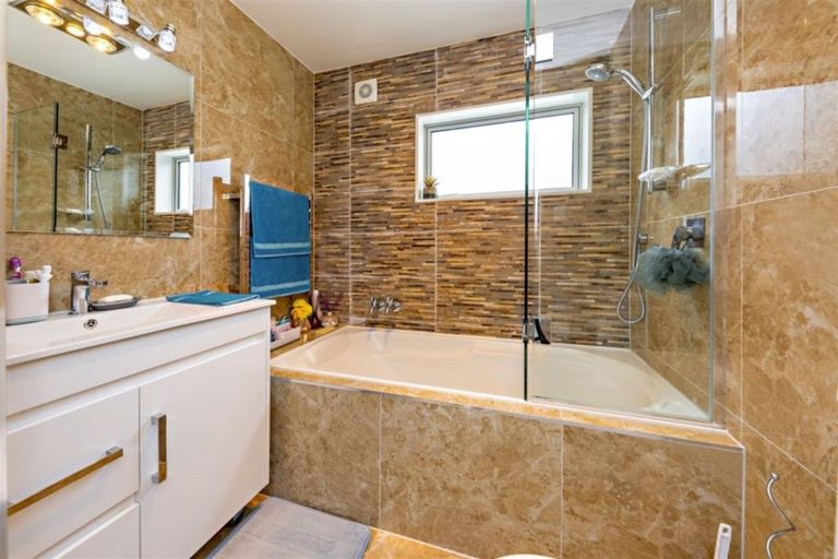 Photo of property in 9 Esperanto Road, Papatoetoe, Auckland, 2025