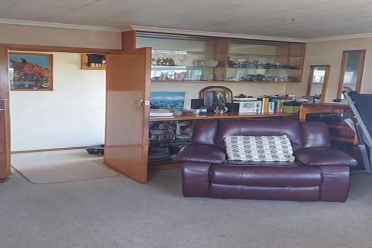 Photo of property in 1/196 Regan Street, Stratford, 4332