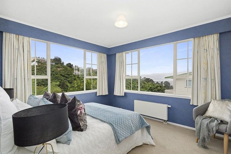 Photo of property in 29 Harbour View Road, Harbour View, Lower Hutt, 5010