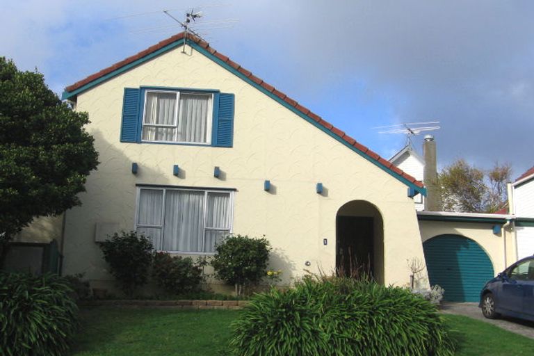 Photo of property in 1a Orange Grove, Churton Park, Wellington, 6037