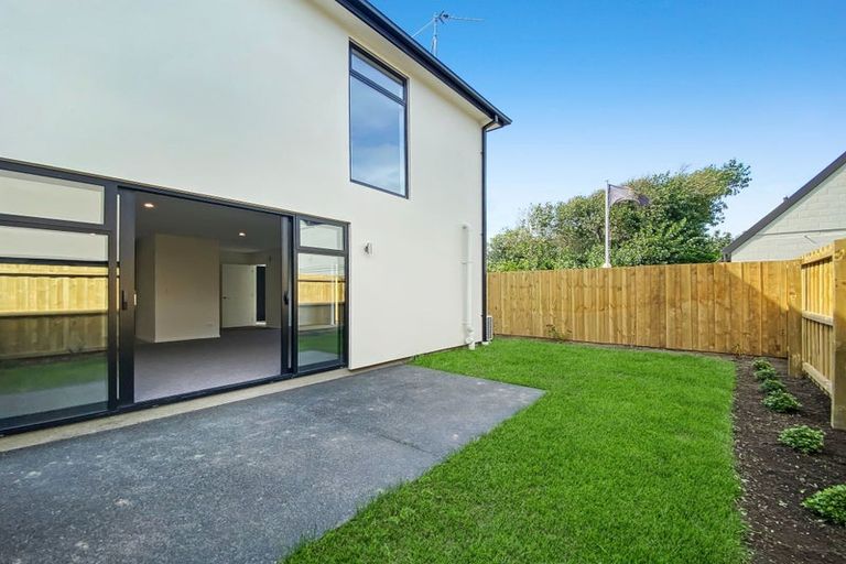 Photo of property in 2/15 Rawhiti Avenue, New Brighton, Christchurch, 8083