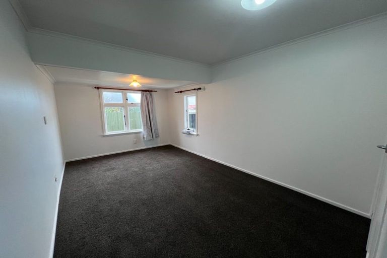 Photo of property in 6 Milson Line, Roslyn, Palmerston North, 4414