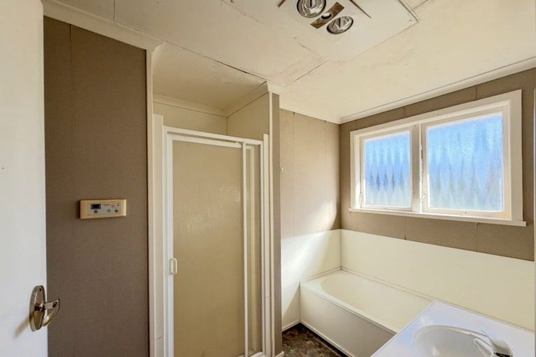 Photo of property in 4 Parkland Crescent, Terrace End, Palmerston North, 4410