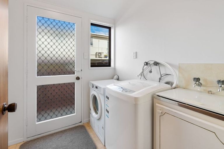 Photo of property in 40b Bay View Road, South Dunedin, Dunedin, 9012