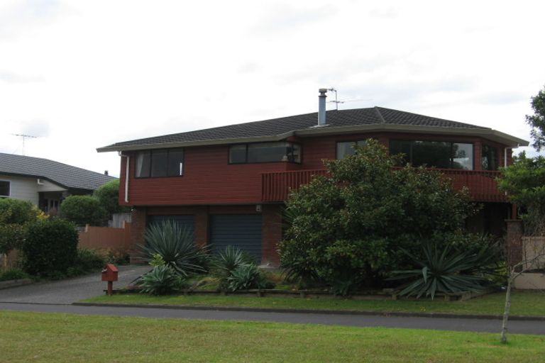 Photo of property in 33 Deanna Drive, West Harbour, Auckland, 0618