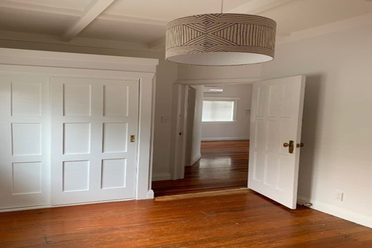 Photo of property in 66 Moire Road, Massey, Auckland, 0614