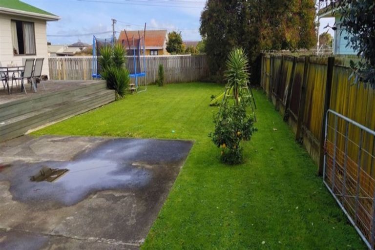 Photo of property in 21 Taka Street, Takanini, 2112