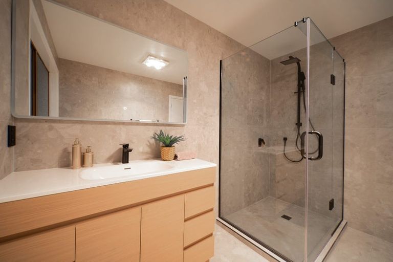 Photo of property in 40 Mckinstry Avenue, Mangere East, Auckland, 2024