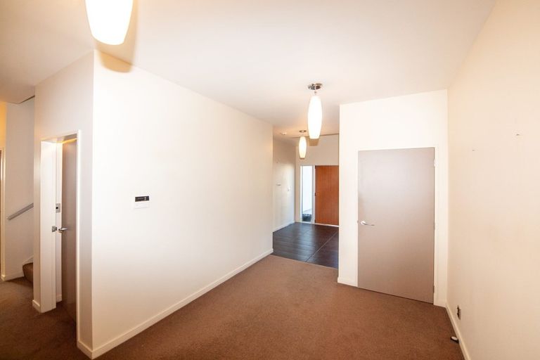 Photo of property in 3 Sedgley Grove, Churton Park, Wellington, 6037