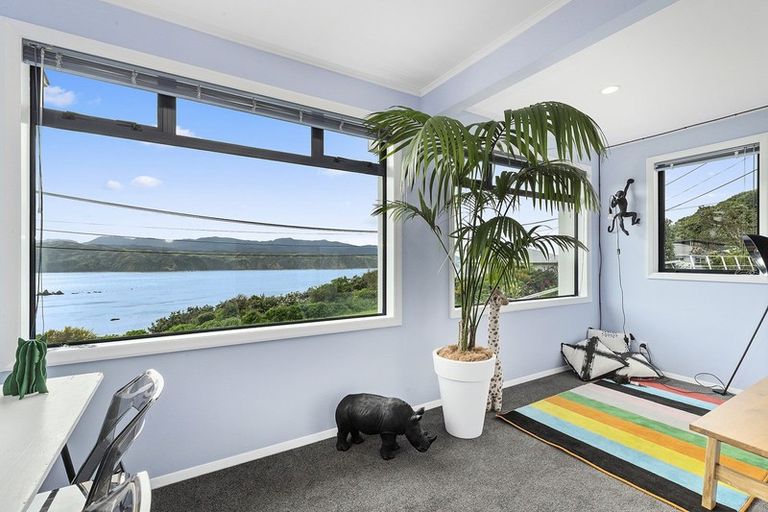 Photo of property in 77 Sidlaw Street, Strathmore Park, Wellington, 6022