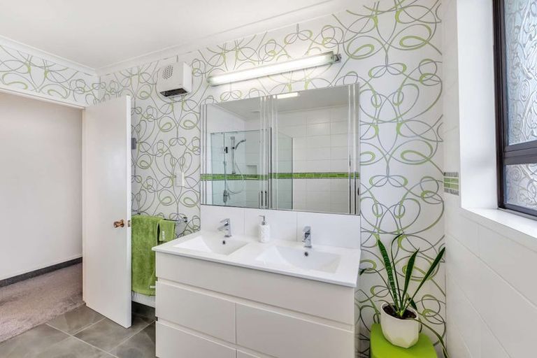 Photo of property in 60 Kitchener Street, Gore, 9710