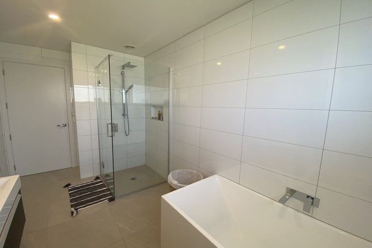 Photo of property in 31 Mount Nicholas Avenue, Wanaka, 9305