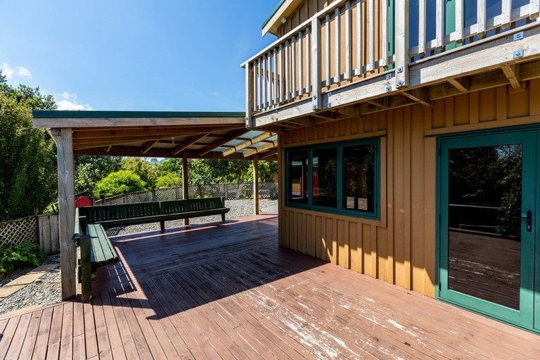 Photo of property in 607 Mataro Road, Onaero, Urenui, 4375