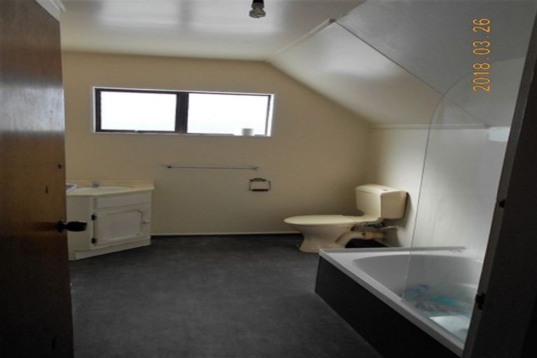 Photo of property in 87a Freyberg Street, Lyall Bay, Wellington, 6022