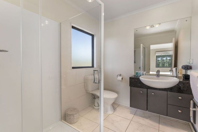 Photo of property in 53 Espalier Drive, Henderson, Auckland, 0612