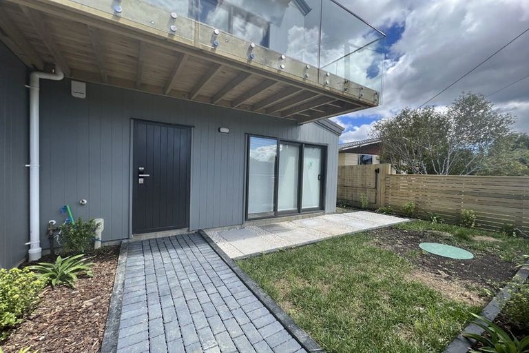 Photo of property in 1/43 Ranui Avenue, Ranui, Auckland, 0612