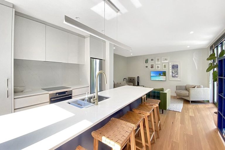 Photo of property in 1/13 Kororo Street, Northcote, Auckland, 0627