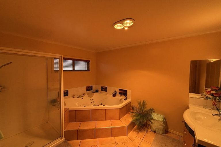 Photo of property in 292 Grandview Road, Western Heights, Hamilton, 3200