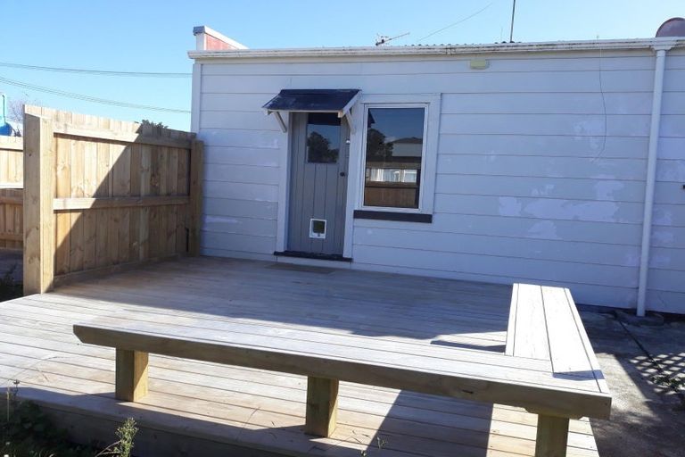 Photo of property in 11 Thomas Place, Foxton Beach, Foxton, 4815