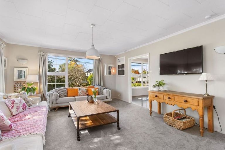 Photo of property in 13 Claremont Avenue, Papanui, Christchurch, 8053