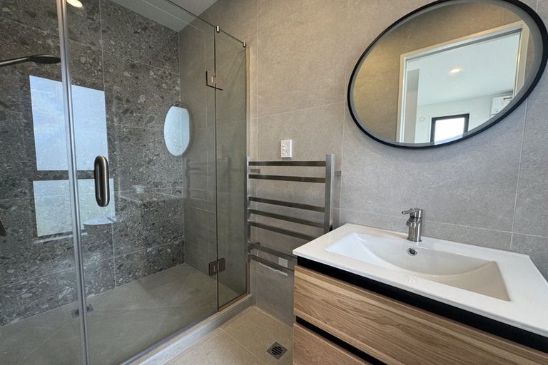 Photo of property in 202a Henwood Road, Westgate, 0814