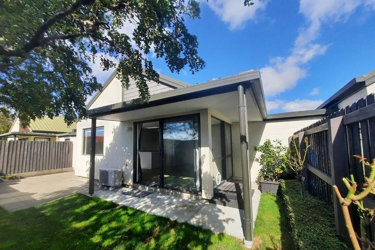 Photo of property in 2/182 Brougham Street, Sydenham, Christchurch, 8023