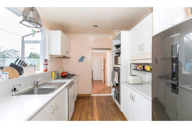 Photo of property in 18 Parr Street, Frankton, Hamilton, 3204