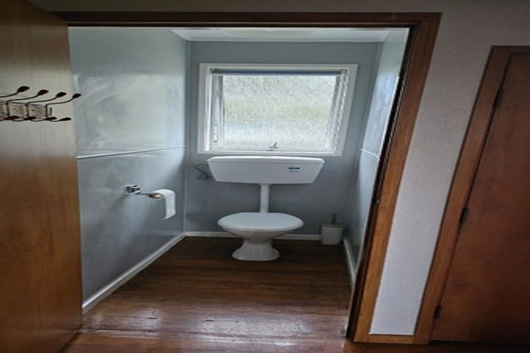 Photo of property in 5 Nan Place, Pakuranga Heights, Auckland, 2010