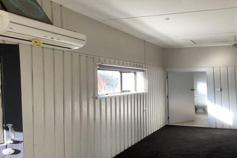 Photo of property in 13 Manning Place, Woolston, Christchurch, 8023