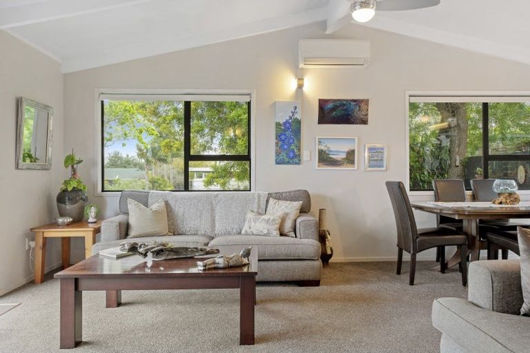 Photo of property in 1/8 Ambury Road, Mangere Bridge, Auckland, 2022