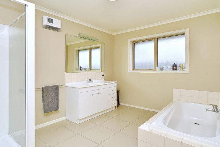 Photo of property in 41 Factory Road, Belfast, Christchurch, 8051