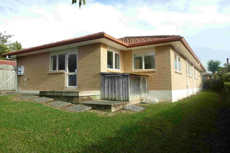 Photo of property in 206a Royal Road, Massey, Auckland, 0614