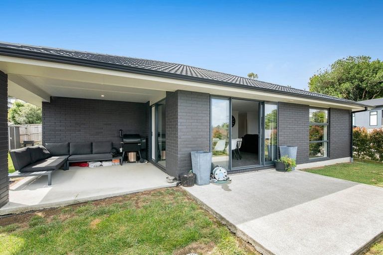 Photo of property in 3 St Julia Court, Helensville, 0800