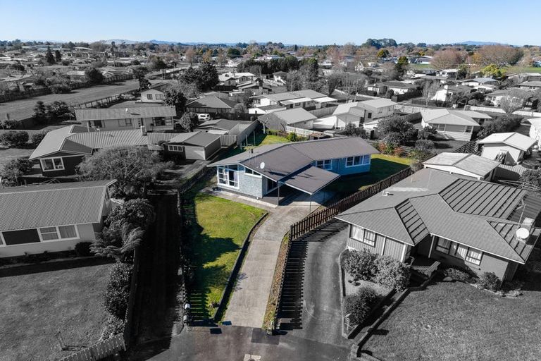 Photo of property in 10 Bremridge Place, Melville, Hamilton, 3206